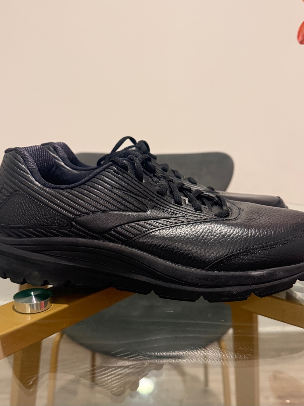 Brooks Addiction Walker 2 Black Leather Walking Athletic Shoes Size 10 Men's